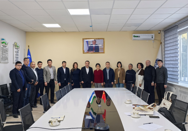 哈萨克研究中心成员赴乌兹别克斯坦开展文化交流系列活动