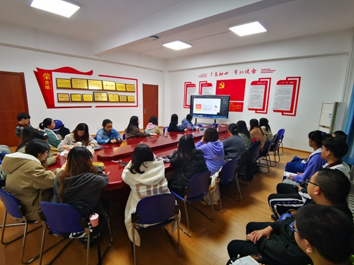 报告会.jpg