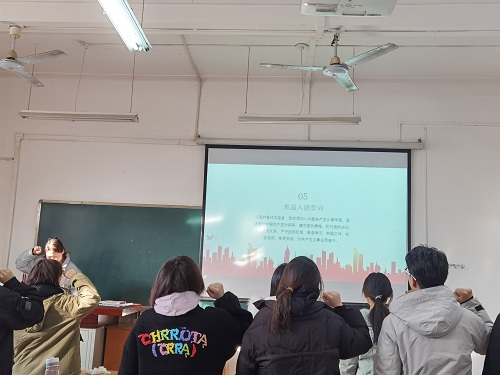 重温入团誓词.JPG